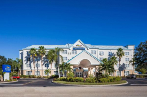 Отель Baymont Inn and Suites Fort Myers  Форт Майерс